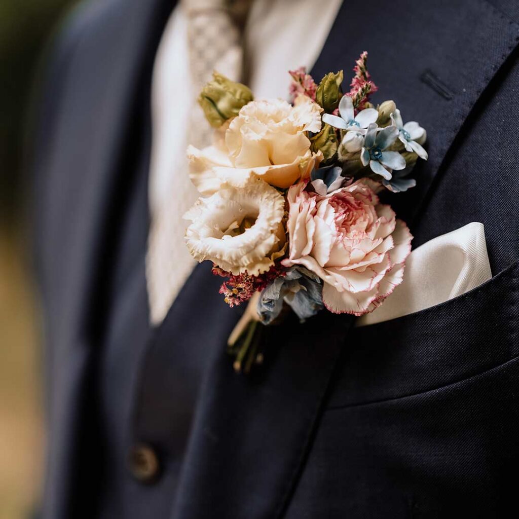 Bräutigam Blumen Idee